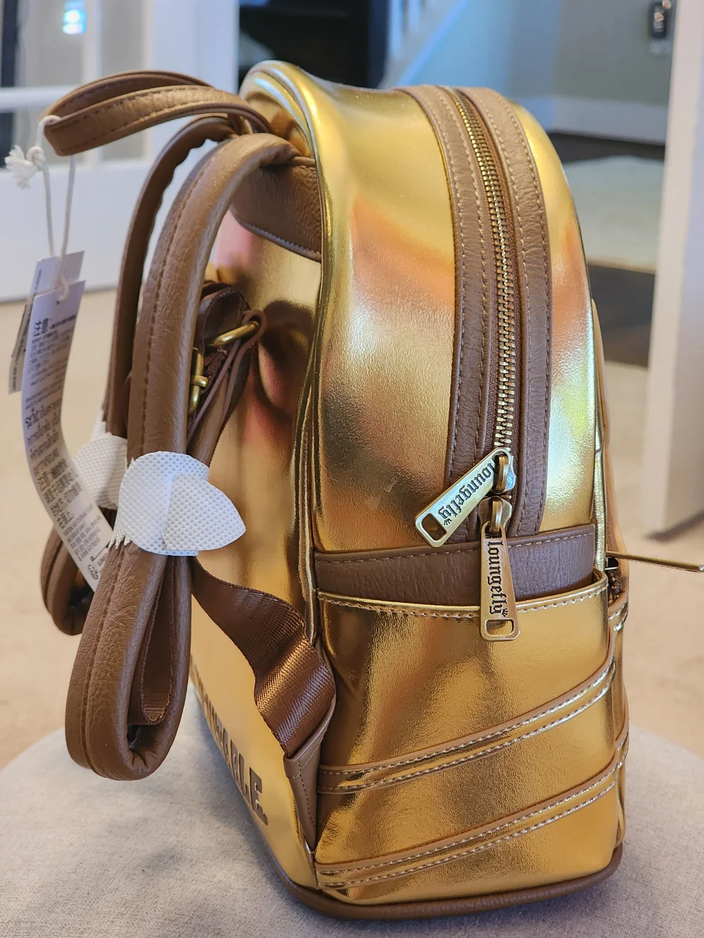 Marvel Infinity Gauntlet Gold Mini Backpack - Picture 4 of 11